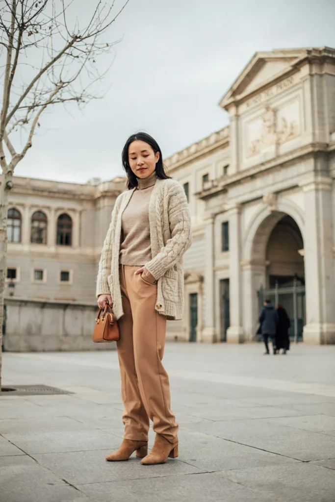  Neutral Layered Knitwear for Museum Hopping