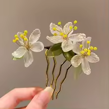 Elegant Bridal Flower Hair Comb – Lotus Pearl Headpiece - Image 5